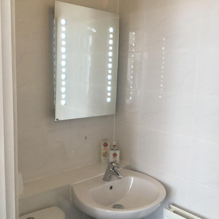 Clare House Hotel Dover Bagian luar foto